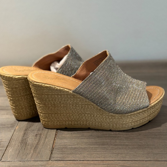 Seychelles Sparkle Wedge Sandals - Picture 3 of 7